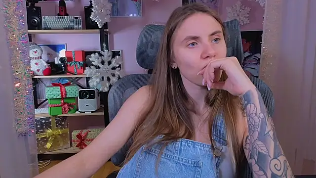 Snapshot of _AnnaStark_ chatting on December 17, 8:48 pm AnnaStark online show from December 17, 8:48 pm