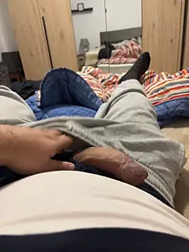 Snapshot of alex21017 chatting on January 26, 9:07 pm alex21017 online show from January 26, 9:07 pm