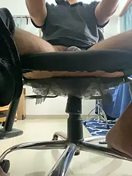 Snapshot of the_indian_dick_u_want chatting on January 13, 3:23 am the indian dick u want online show from January 13, 3:23 am