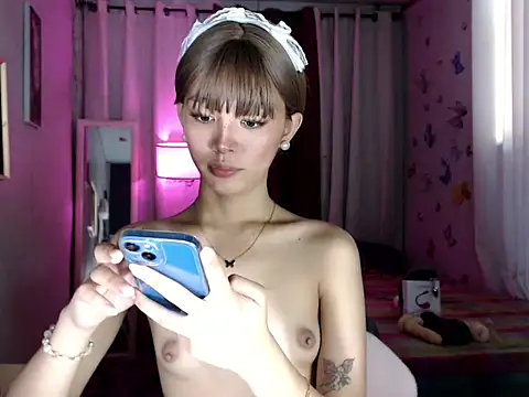 Snapshot of Angel_Morgan69 chatting on September 20, 12:44 am Angel Morgan69 online show from September 20, 12:44 am