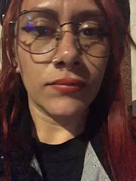 Snapshot of Luna_Paris_ chatting on December 8, 4:57 am Luna Paris online show from December 8, 4:57 am