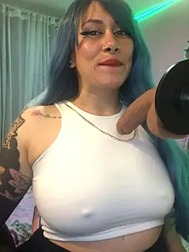 Snapshot of Luna_Paris_ chatting on December 9, 11:45 pm Luna Paris online show from December 9, 11:45 pm