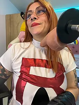 Luna Paris  online show from October 30, 8:42 pm