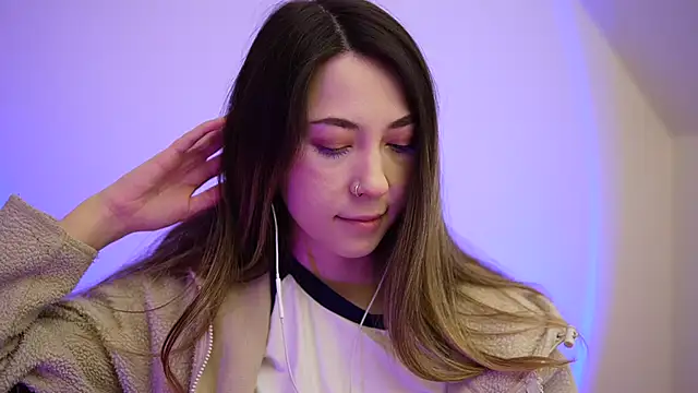 chibi moon  online show from March 21, 9:12 pm