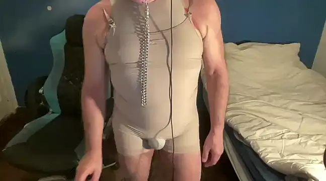 Snapshot of Fabrissi chatting on February 4, 8:38 pm Fabrissi online show from February 4, 8:38 pm