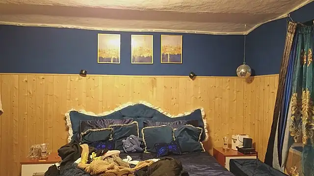 VanessaDoyle online show from March 14, 8:42 am