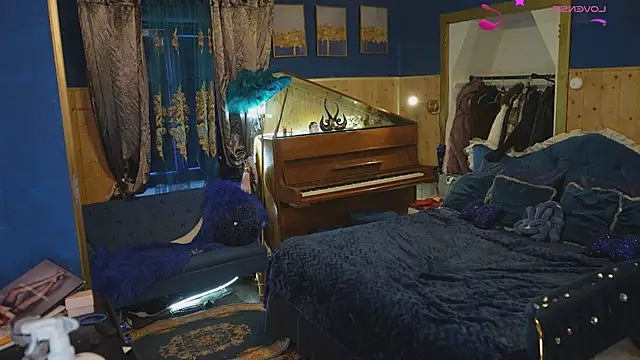 VanessaDoyle online show from February 7, 8:51 am