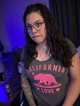 drizzypeach602 online show from July 25, 5:27 am