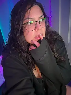 drizzypeach602 online show from August 2, 3:49 am