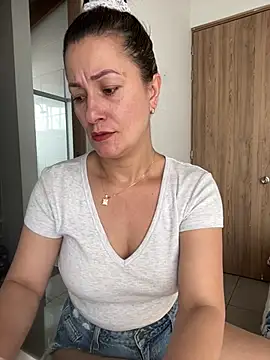 Verito hot online show from March 6, 7:32 pm