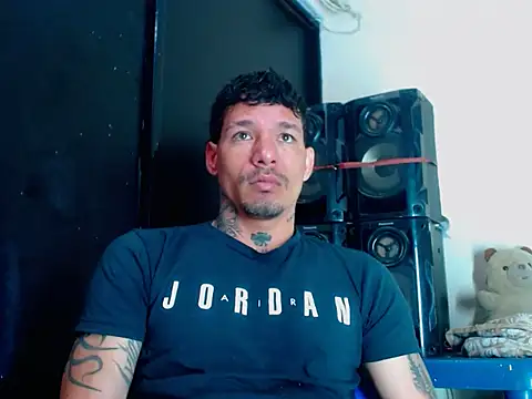 Snapshot of sebas_bigcock69 chatting on February 12, 12:44 pm sebas bigcock69 online show from February 12, 12:44 pm