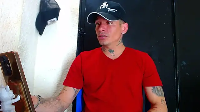 Snapshot of sebas_bigcock69 chatting on March 22, 4:03 am sebas bigcock69 online show from March 22, 4:03 am