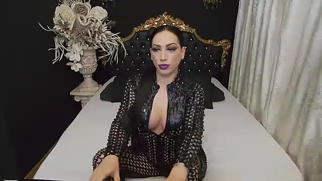 Snapshot of MichaelaDark chatting on January 27, 4:20 am MichaelaDark online show from January 27, 4:20 am