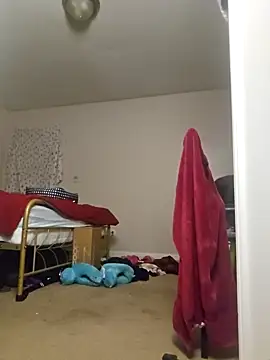 Snapshot of oliviaprettypussy chatting on February 7, 3:55 am oliviaprettypussy online show from February 7, 3:55 am