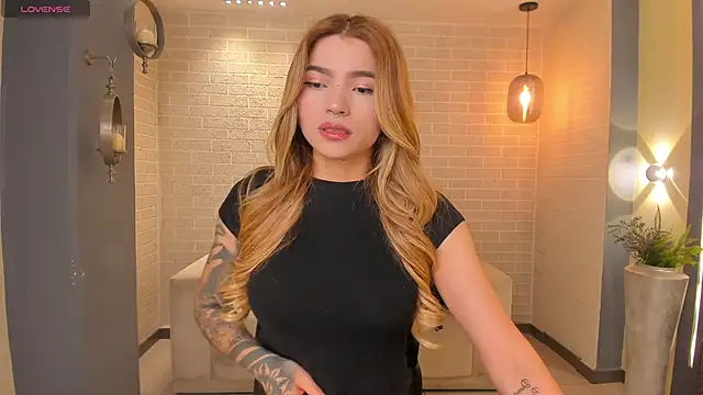 LexieWayne online show from February 21, 12:17 pm