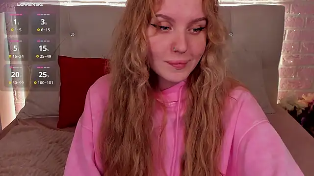 LianaFord online show from March 21, 6:18 pm