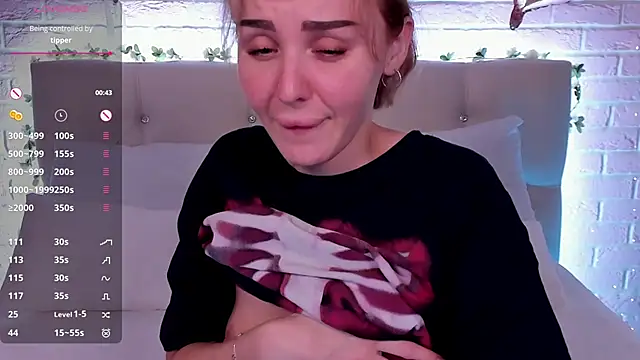 LianaFord online show from November 3, 9:16 pm