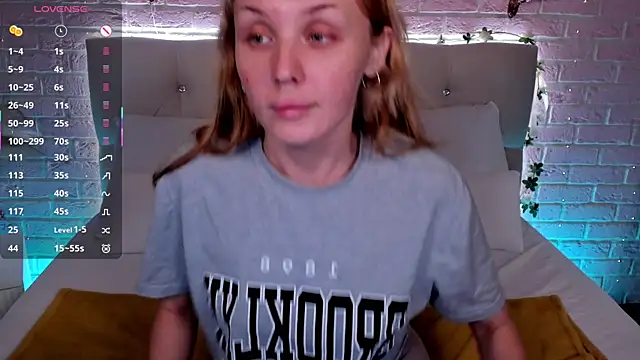 LianaFord online show from December 4, 11:02 pm