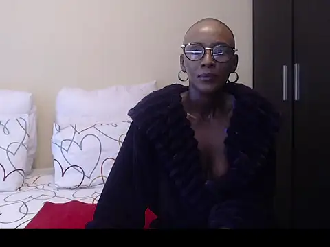 yummycherryxx online show from September 9, 6:35 am