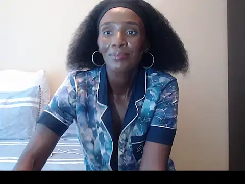 yummycherryxx online show from January 9, 8:17 am