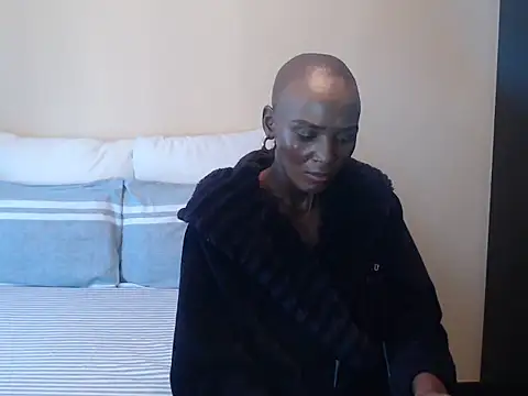 Snapshot of yummycherryxx chatting on June 12, 7:40 am yummycherryxx online show from June 12, 7:40 am