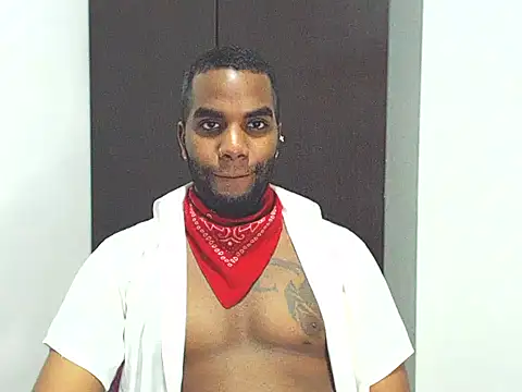 Snapshot of Rene_hotman chatting on February 13, 4:00 am Rene hotman online show from February 13, 4:00 am