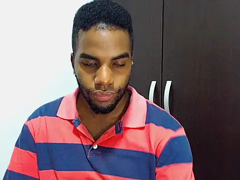 Snapshot of Rene_hotman chatting on October 23, 8:18 pm Rene hotman online show from October 23, 8:18 pm