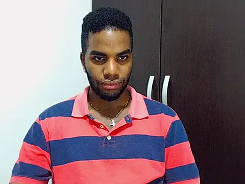 Snapshot of Rene_hotman chatting on October 30, 8:42 pm Rene hotman online show from October 30, 8:42 pm