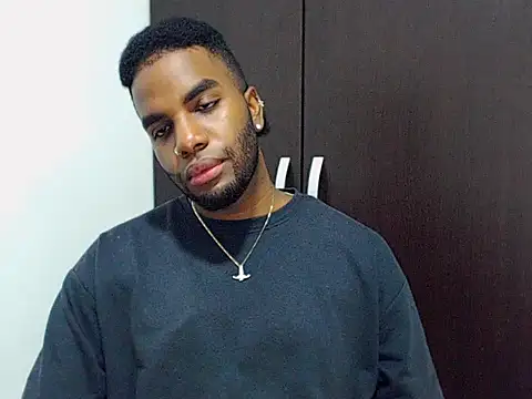 Snapshot of Rene_hotman chatting on November 9, 8:51 pm Rene hotman online show from November 9, 8:51 pm