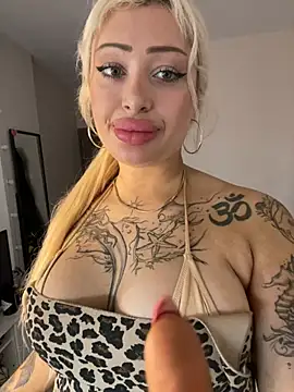 JennaLinn online show from June 15, 3:25 pm