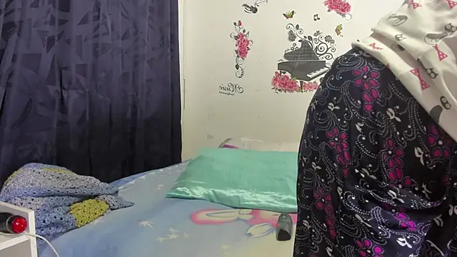 anthonela mature  online show from March 17, 10:49 pm