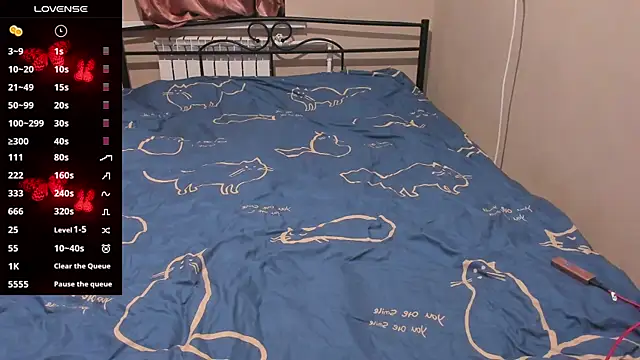 eva zero online show from December 4, 2:04 pm