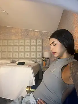 AntonellaRossi online show from August 1, 1:43 pm