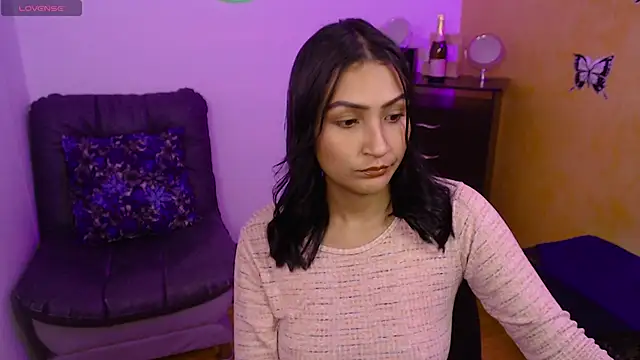 Snapshot of leah-666 chatting on February 4, 1:59 pm leah-666 online show from February 4, 1:59 pm