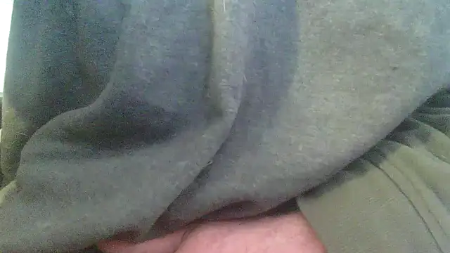 Snapshot of OralDesires2 chatting on March 4, 4:41 pm OralDesires2 online show from March 4, 4:41 pm