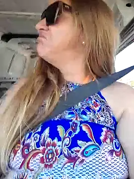 Snapshot of BubblegumCj chatting on February 22, 3:29 am BubblegumCj online show from February 22, 3:29 am