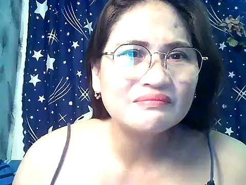 Snapshot of Amazing_Angel22 chatting on January 8, 3:42 am Amazing Angel22 online show from January 8, 3:42 am