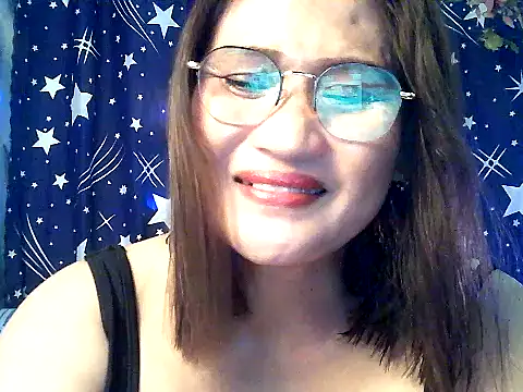 Snapshot of Amazing_Angel22 chatting on February 10, 12:48 am Amazing Angel22 online show from February 10, 12:48 am