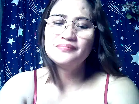 Snapshot of Amazing_Angel22 chatting on February 13, 5:20 pm Amazing Angel22 online show from February 13, 5:20 pm