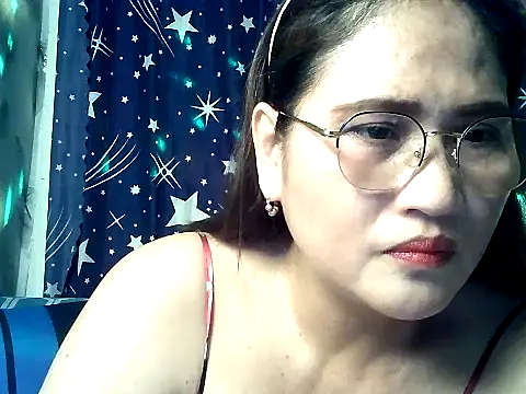 Snapshot of Amazing_Angel22 chatting on February 22, 4:16 pm Amazing Angel22 online show from February 22, 4:16 pm