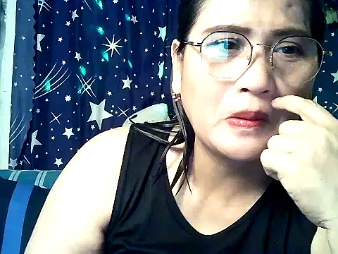 Snapshot of Amazing_Angel22 chatting on February 23, 5:32 pm Amazing Angel22 online show from February 23, 5:32 pm