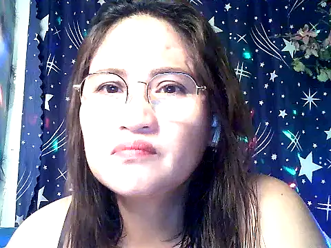 Snapshot of Amazing_Angel22 chatting on February 24, 7:23 pm Amazing Angel22 online show from February 24, 7:23 pm