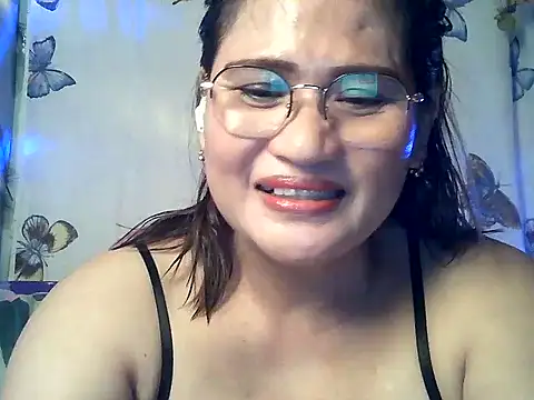 Snapshot of Amazing_Angel22 chatting on March 7, 4:15 pm Amazing Angel22 online show from March 7, 4:15 pm