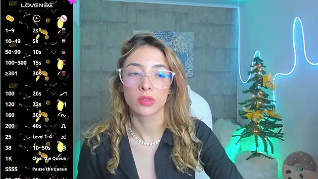 Snapshot of barbie_scoth_ chatting on December 22, 10:15 pm barbie scoth online show from December 22, 10:15 pm