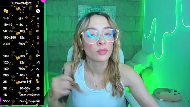 Snapshot of barbie_scoth_ chatting on January 16, 6:59 pm barbie scoth online show from January 16, 6:59 pm