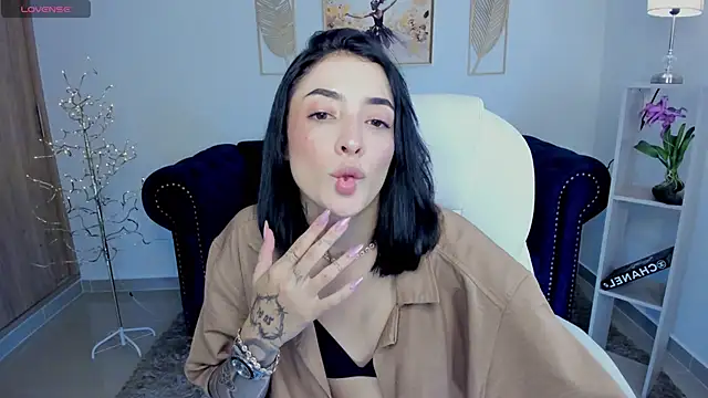 Snapshot of barbie_scoth_ chatting on November 25, 7:58 pm barbie scoth online show from November 25, 7:58 pm