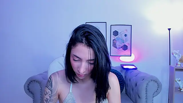 Snapshot of barbie_scoth_ chatting on December 14, 4:01 pm barbie scoth online show from December 14, 4:01 pm