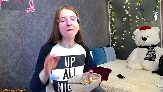 KateJonson online show from October 22, 6:35 am