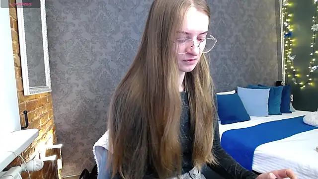 Snapshot of KateJonson chatting on November 22, 7:29 am KateJonson online show from November 22, 7:29 am