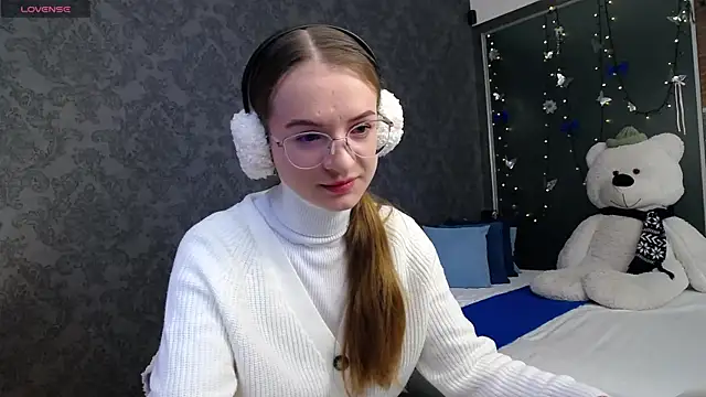 Snapshot of KateJonson chatting on November 26, 7:42 am KateJonson online show from November 26, 7:42 am